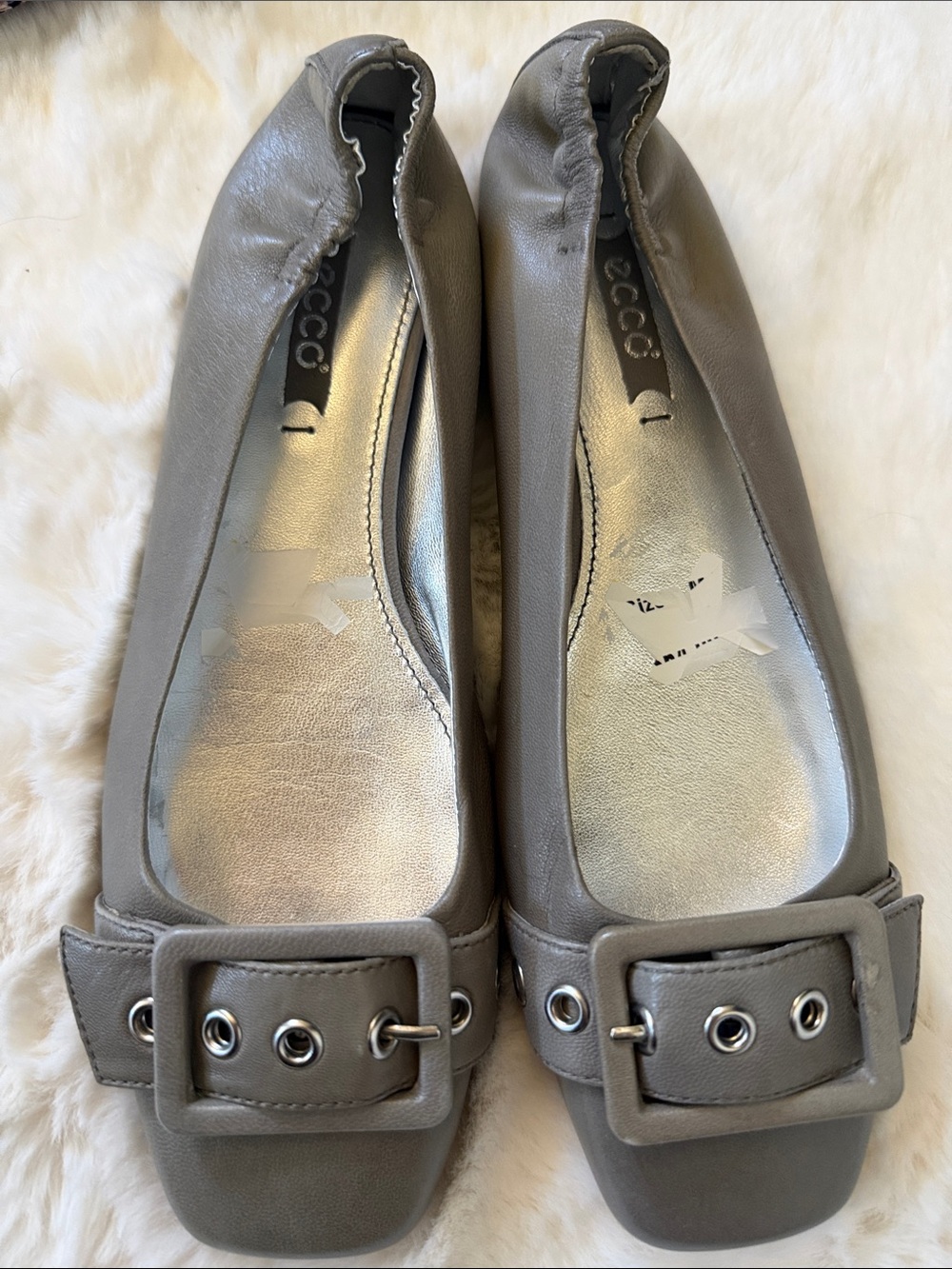 Ecco Women's Grey Leather Buckle Flats